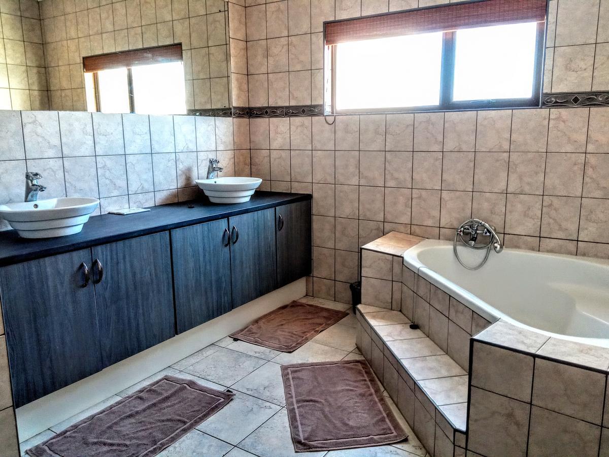 Sea View Bliss Guesthouse With Self Catering Swakopmund Extérieur photo